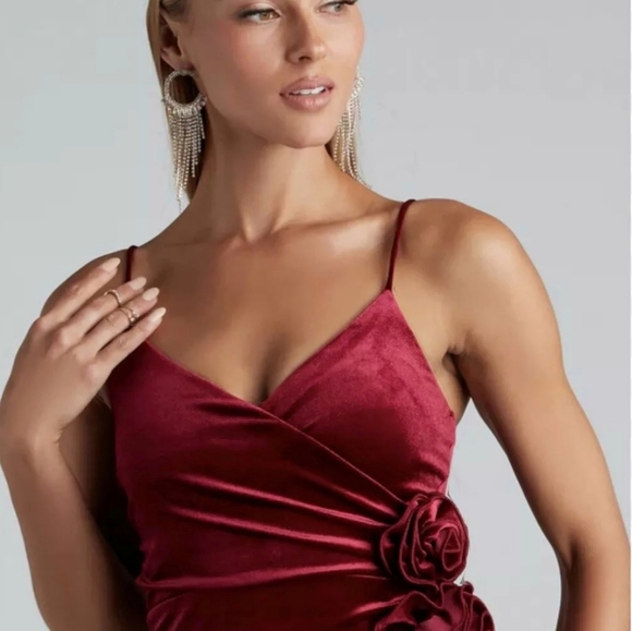 Windsor Velvet Rosette Mini Dress Large Wine Romantic Stretch Party Dance Wrap - Picture 2 of 9
